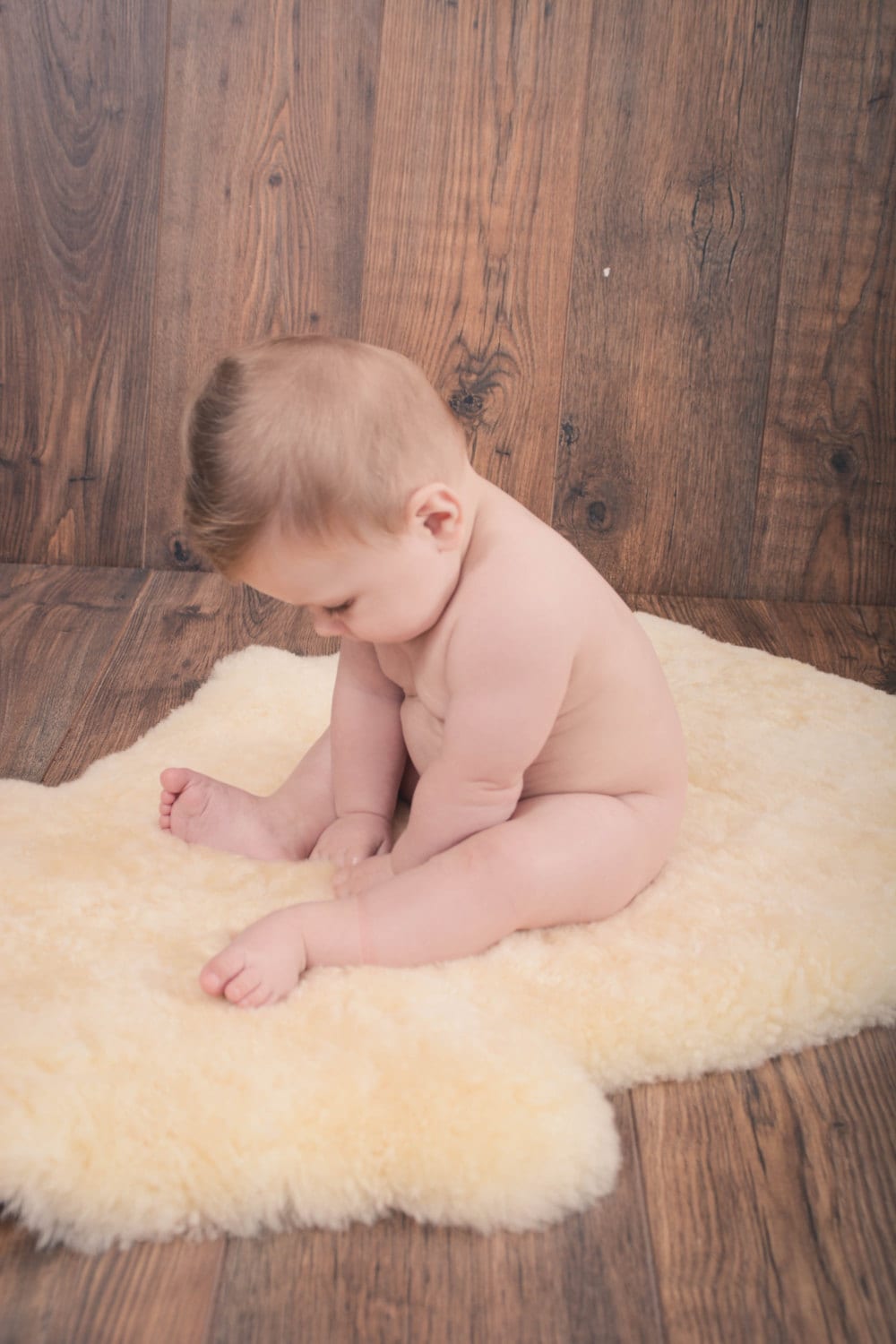 Genuine "Baby Safe" Sheepskin Shearling Cot Blanket Rug for Babies and Infants