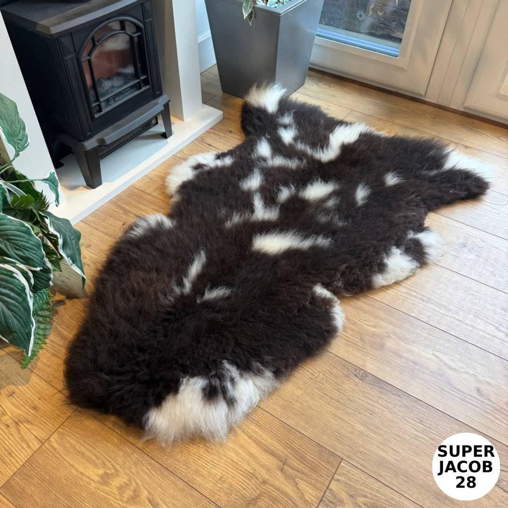 100% British Supersize Jacob Undyed Rare Breed Sheepskin Rug - Super Jacob 28