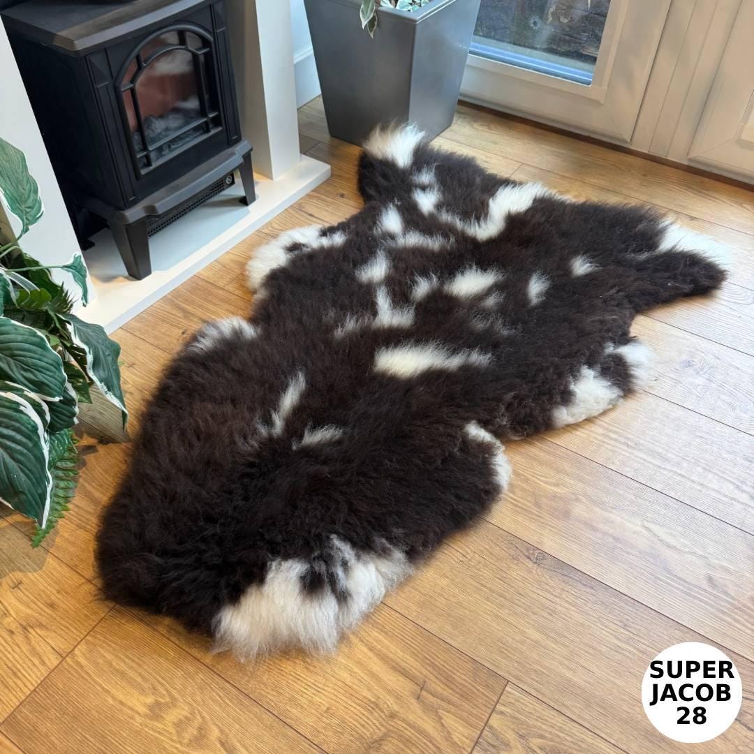 100% British Supersize Jacob Undyed Rare Breed Sheepskin Rug - Super Jacob 28
