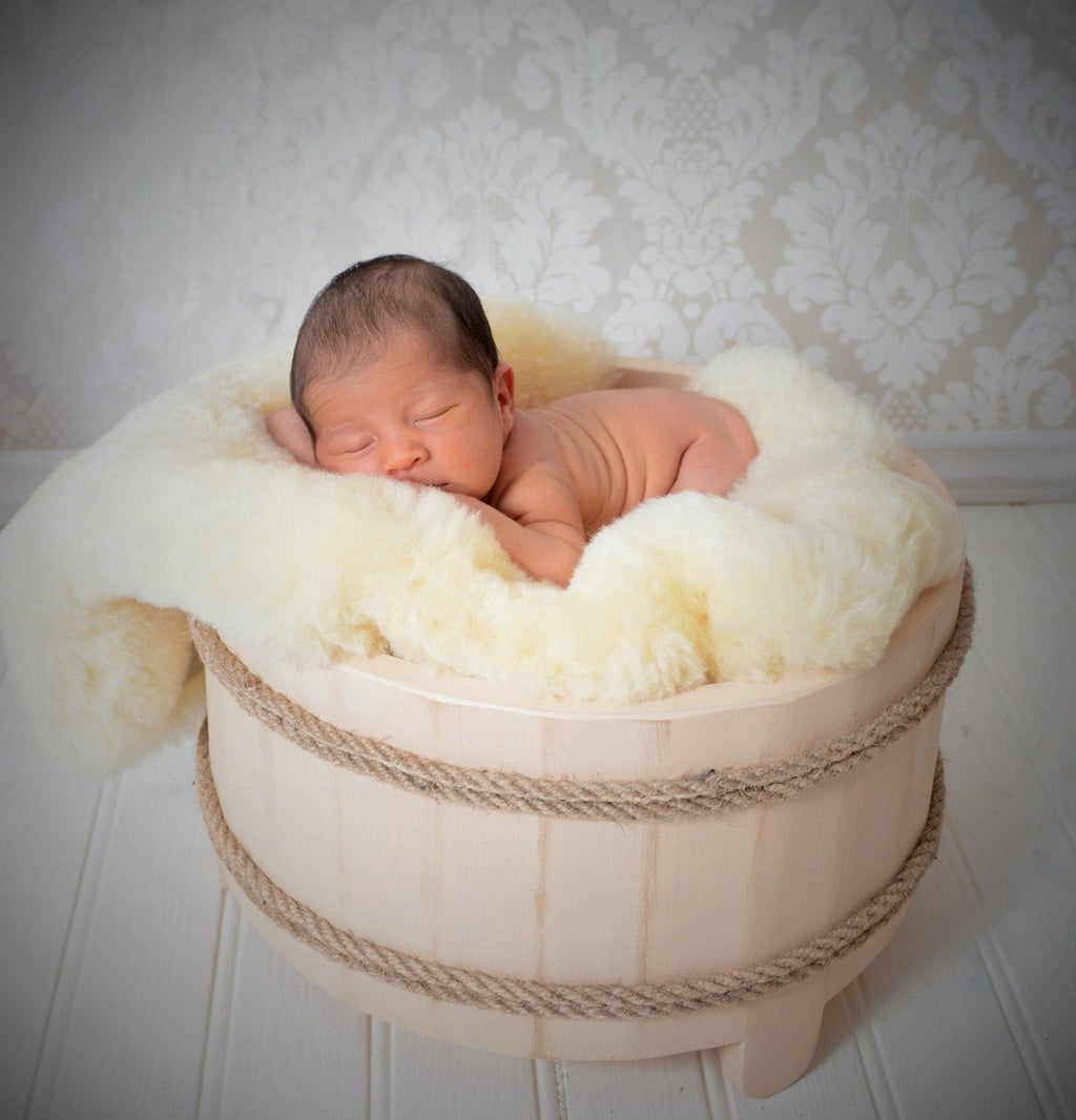 Genuine "Baby Safe" Sheepskin Shearling Cot Blanket Rug for Babies and Infants