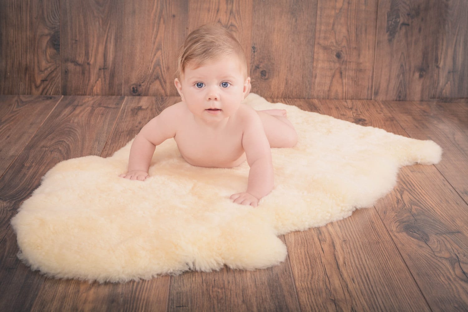 Genuine "Baby Safe" Sheepskin Shearling Cot Blanket Rug for Babies and Infants