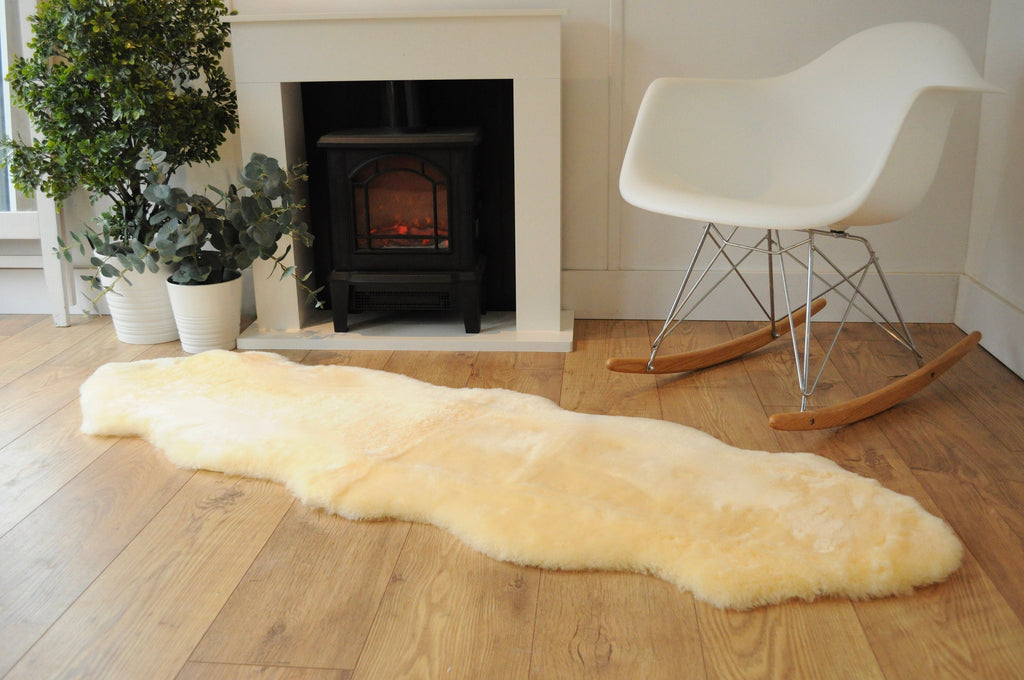 Genuine "Baby Safe" Sheepskin Shearling Cot Blanket Rug for Babies and Infants